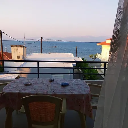 Lykoporia Apartment *